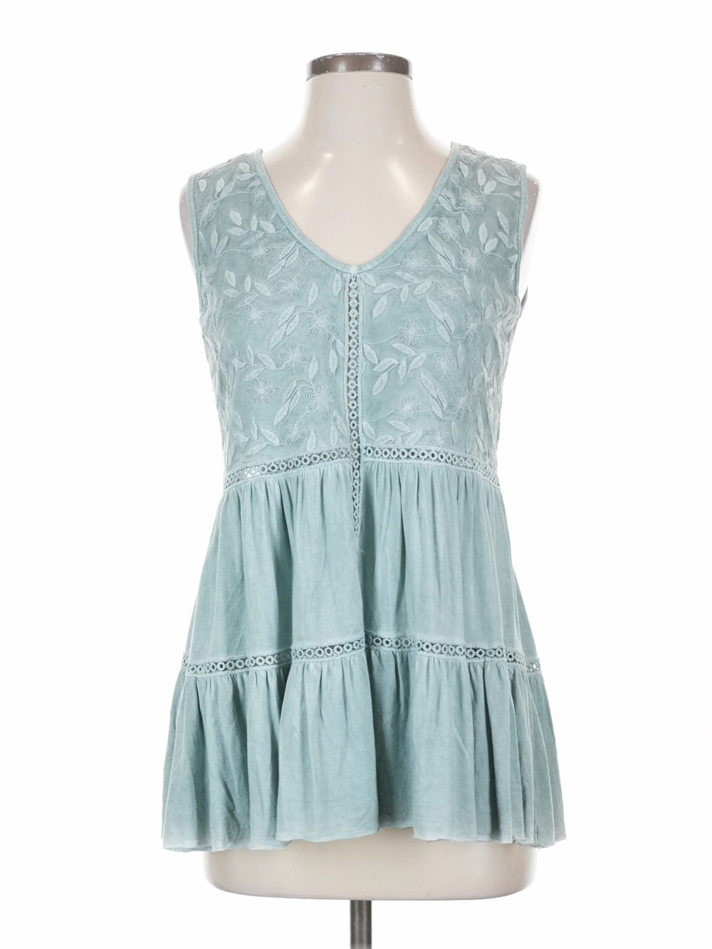 New: POL Boho Embroidered Floral Lace Tiered Flowing Sleeveless Top• Small